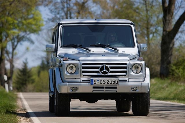 Mercedes-Benz G-klase un M-klase saņem balvu kā labākie apvidus automobiļi