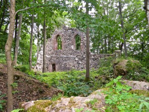 Krimulda old castle ruins