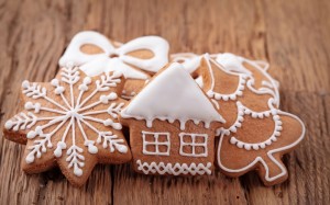 new-year-gingerbread-ornaments-wallpapers_35625_1280x800