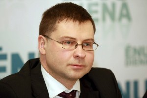 Valdis Dombrovskis preses konferencç par Çnu dienu. Foto: Edijs Pâlens